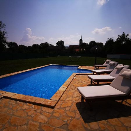 Holiday Home Bulog Sinac Luaran gambar