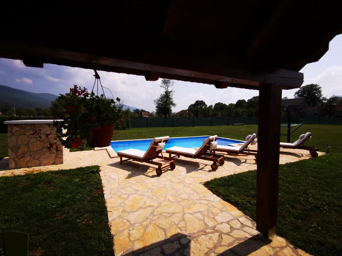Holiday Home Bulog Sinac Luaran gambar