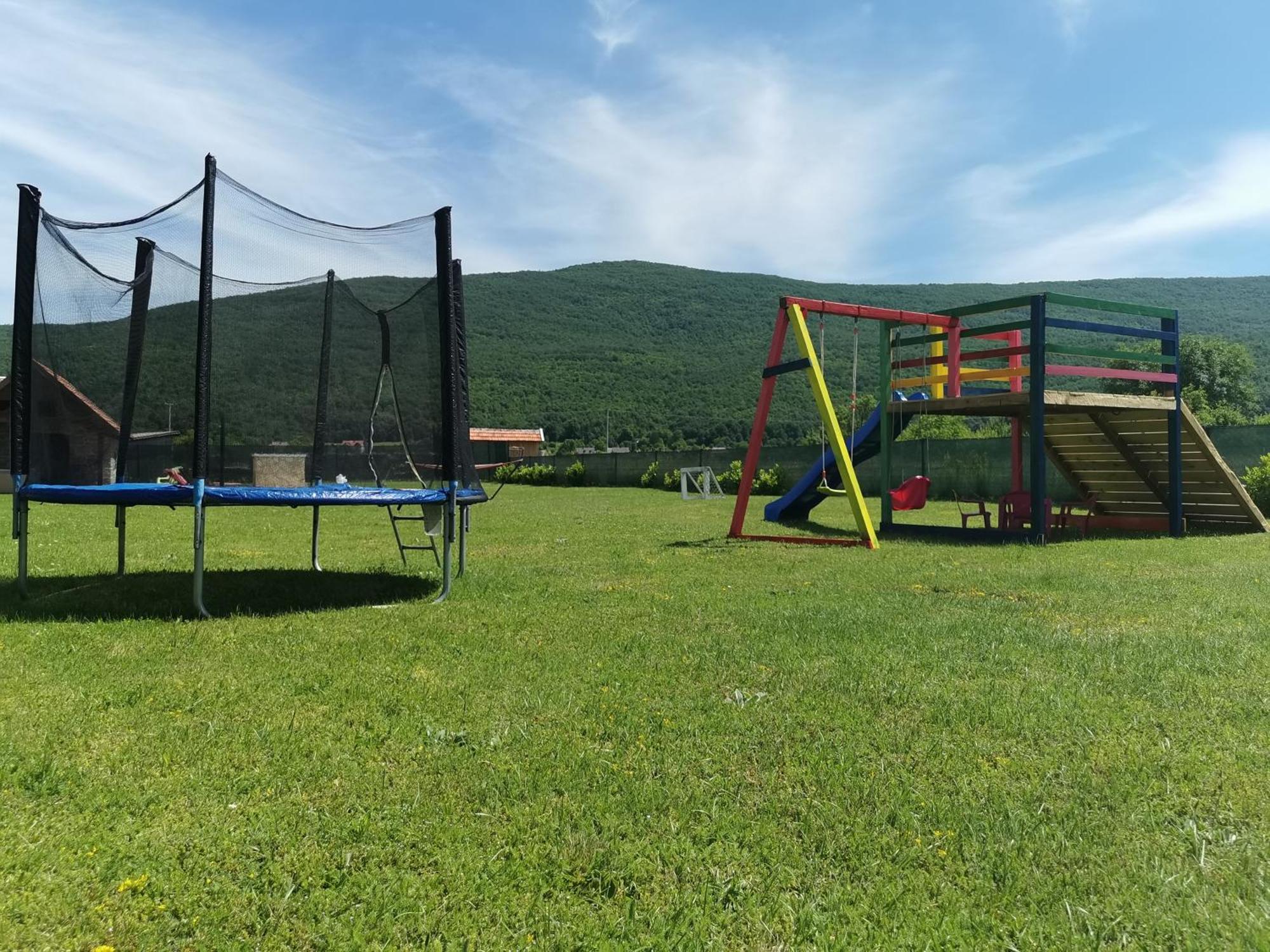 Holiday Home Bulog Sinac Luaran gambar