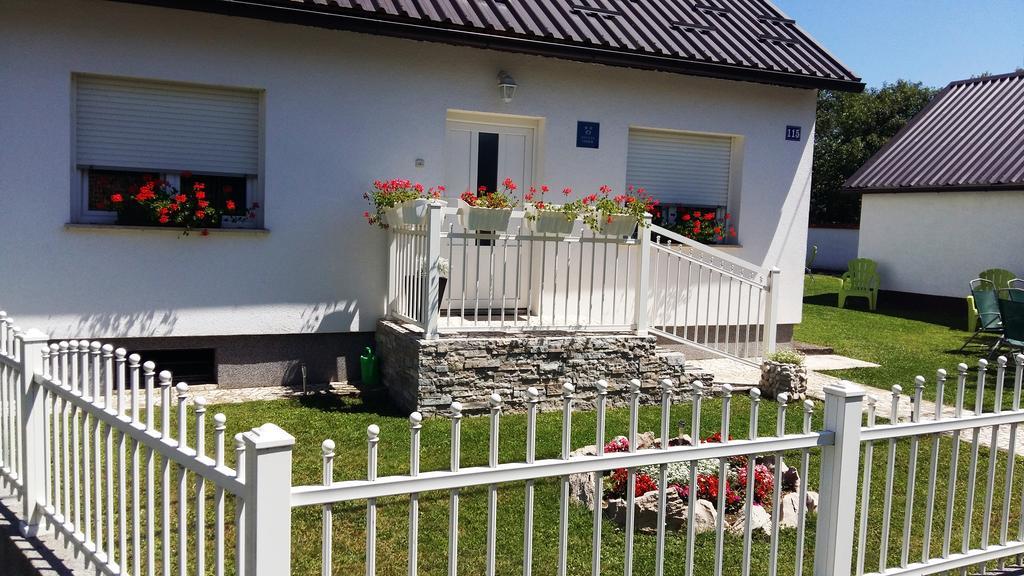 Holiday Home Bulog Sinac Luaran gambar