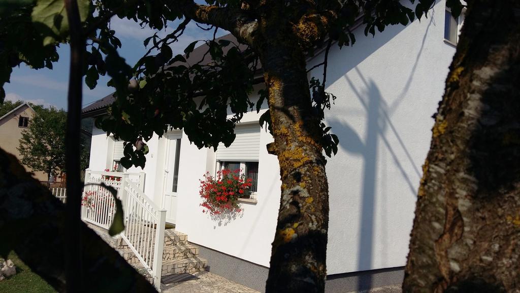 Holiday Home Bulog Sinac Luaran gambar