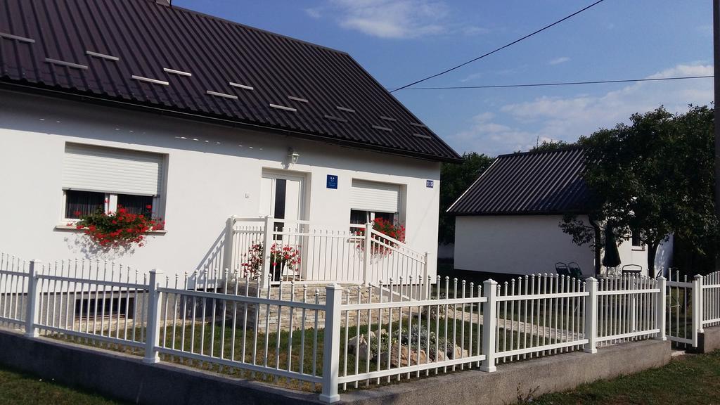 Holiday Home Bulog Sinac Luaran gambar