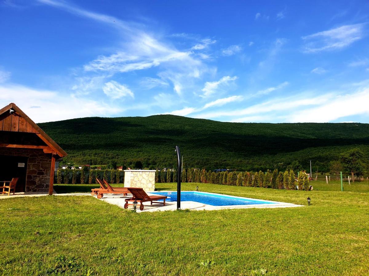 Holiday Home Bulog Sinac Luaran gambar