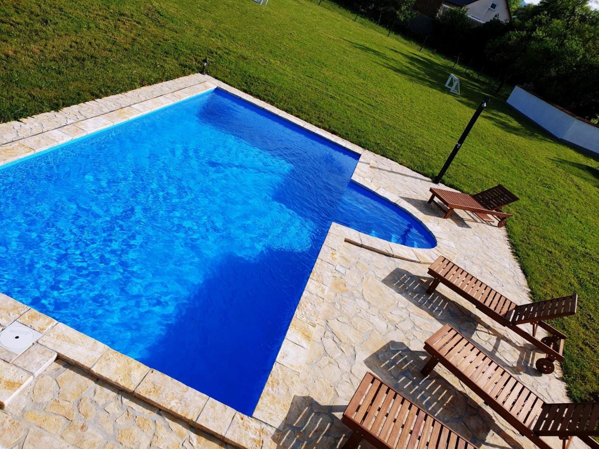Holiday Home Bulog Sinac Luaran gambar